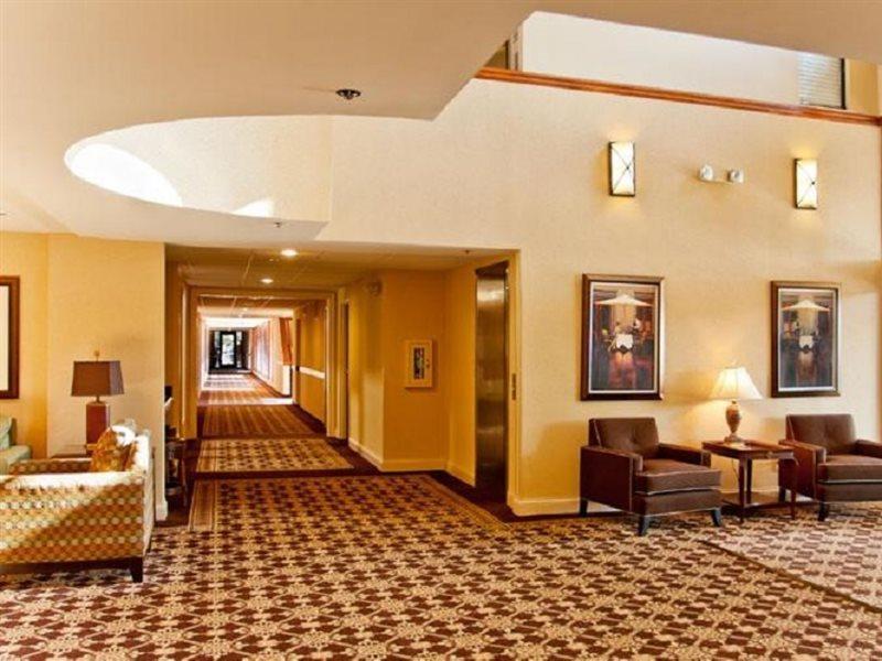 Ann Arbor Regent Hotel And Suites Extérieur photo