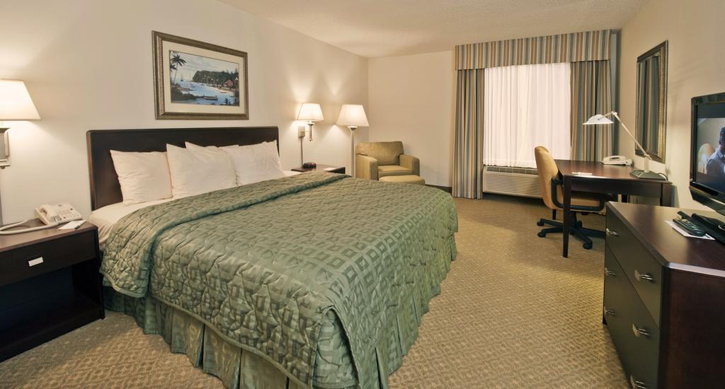 Ann Arbor Regent Hotel And Suites Extérieur photo