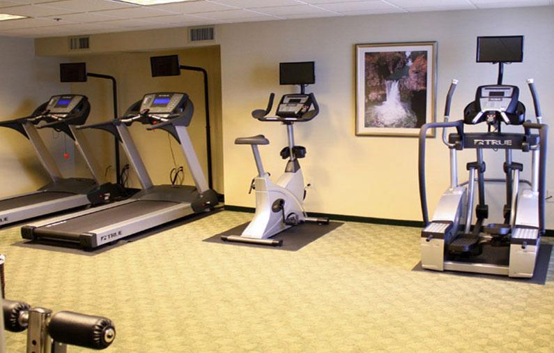 Ann Arbor Regent Hotel And Suites Extérieur photo
